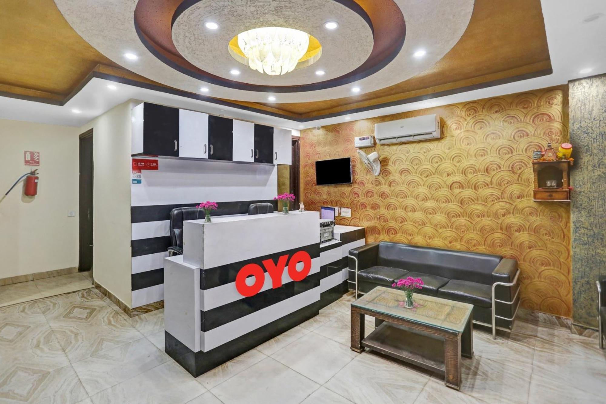 Hotel O Hotel Blue Orchid Nova Deli Exterior foto